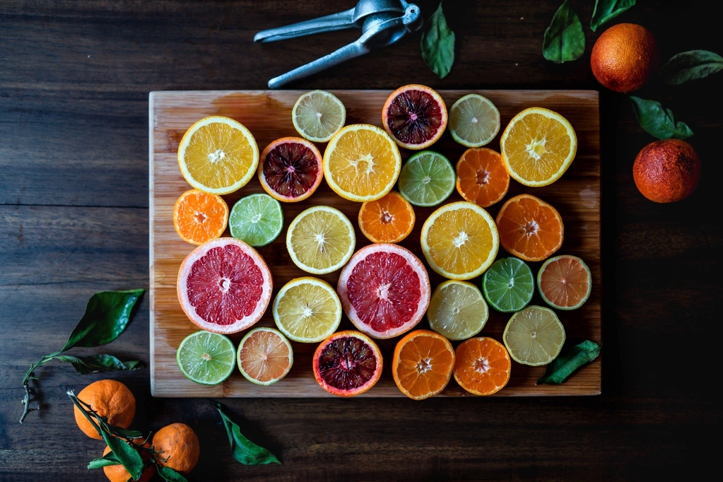 Gesund, Gesundheit, Obst, Orange, Zitrone, Limette, Ernährung, Früchte, Obst — © Photo by Edgar Castrejon on Unsplash