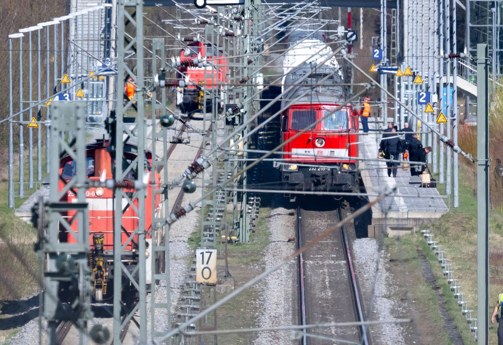 Nach etwa 17-stündiger Fahrt hatte der Zug sein Ziel fast erreicht. — © Sven Hoppe/dpa