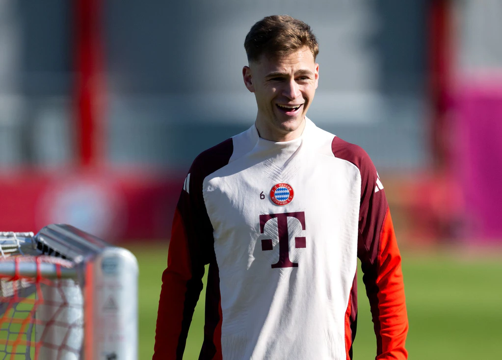 Fit für den Königsklassen-Kracher: Joshua Kimmich beim Abschlusstraining in München. — © Sven Hoppe/dpa
