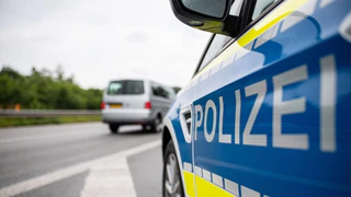 Polizei — © Bild: Guido Kirchner