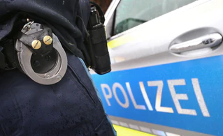 Die Kriminalpolizei ermittelt in dem Fall. (Symbolbild) — © Karl-Josef Hildenbrand/dpa