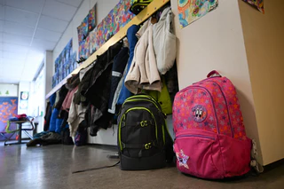 An den Schulen in Bayern werden mehr Gewalttaten registriert. (Symbolbild) — © Bernd Weißbrod/dpa