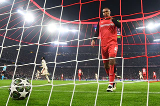 Spielt Jonathan Tah bald regelmäßig in der Münchner Arena? Experte Matthäus ist jedenfalls für einen Wechsel zum FC Bayern. — © Tom Weller/dpa