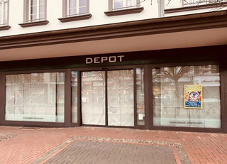 Depot hat in den ersten drei Monaten des Jahres bereits 45 Filialen geschlossen, unter anderem in der nordrhein-westfälischen Stadt Hilden. (Archivbild) — © Christian Rothenberg/dpa