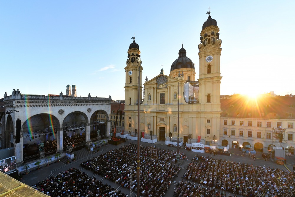 © Klassik am Odeonsplatz
Konzert Münchner Philharmoniker unter der Leitung von Valery Gergiev, 
Yuja Wang am Klavier
Foto: Marcus Schlaf, 16.07.2017